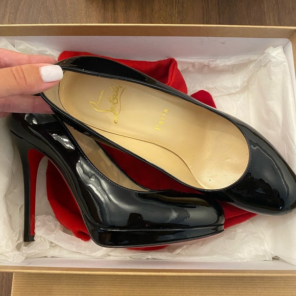 Authentic Christian Louboutin Simple Pump - Picture 3 of 5